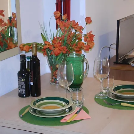 Apartment Nice In Taormina